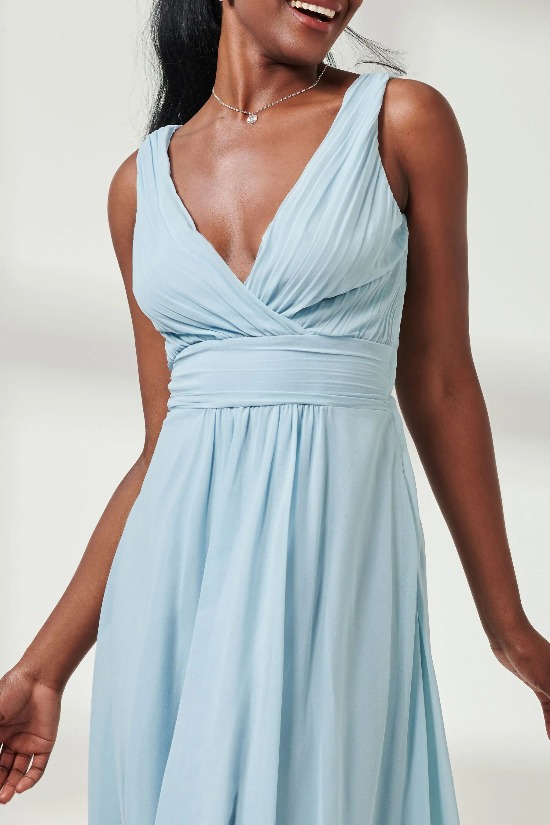 Abito maxi in chiffon con corpino Jolie Moi A pieghe