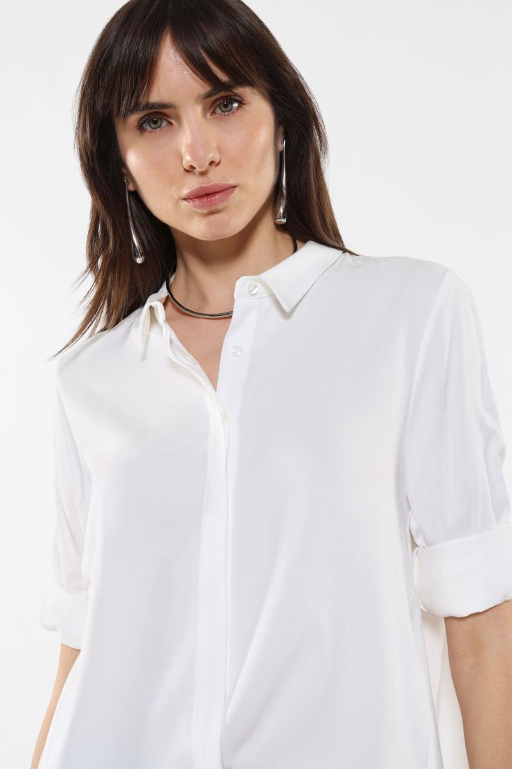 Camicia svasata con colletto classico