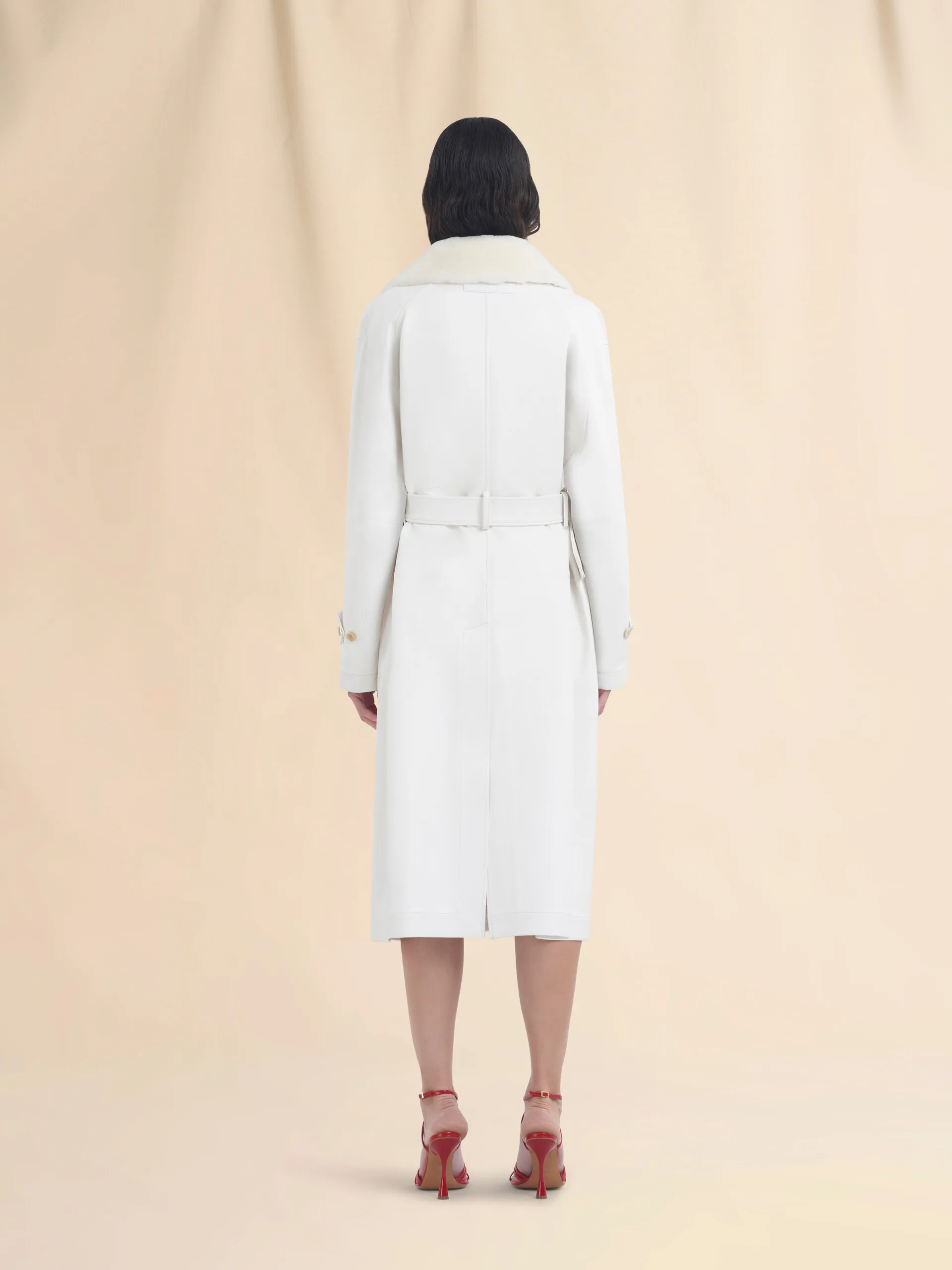 Cappotto in nappa bianca con collo in shearling