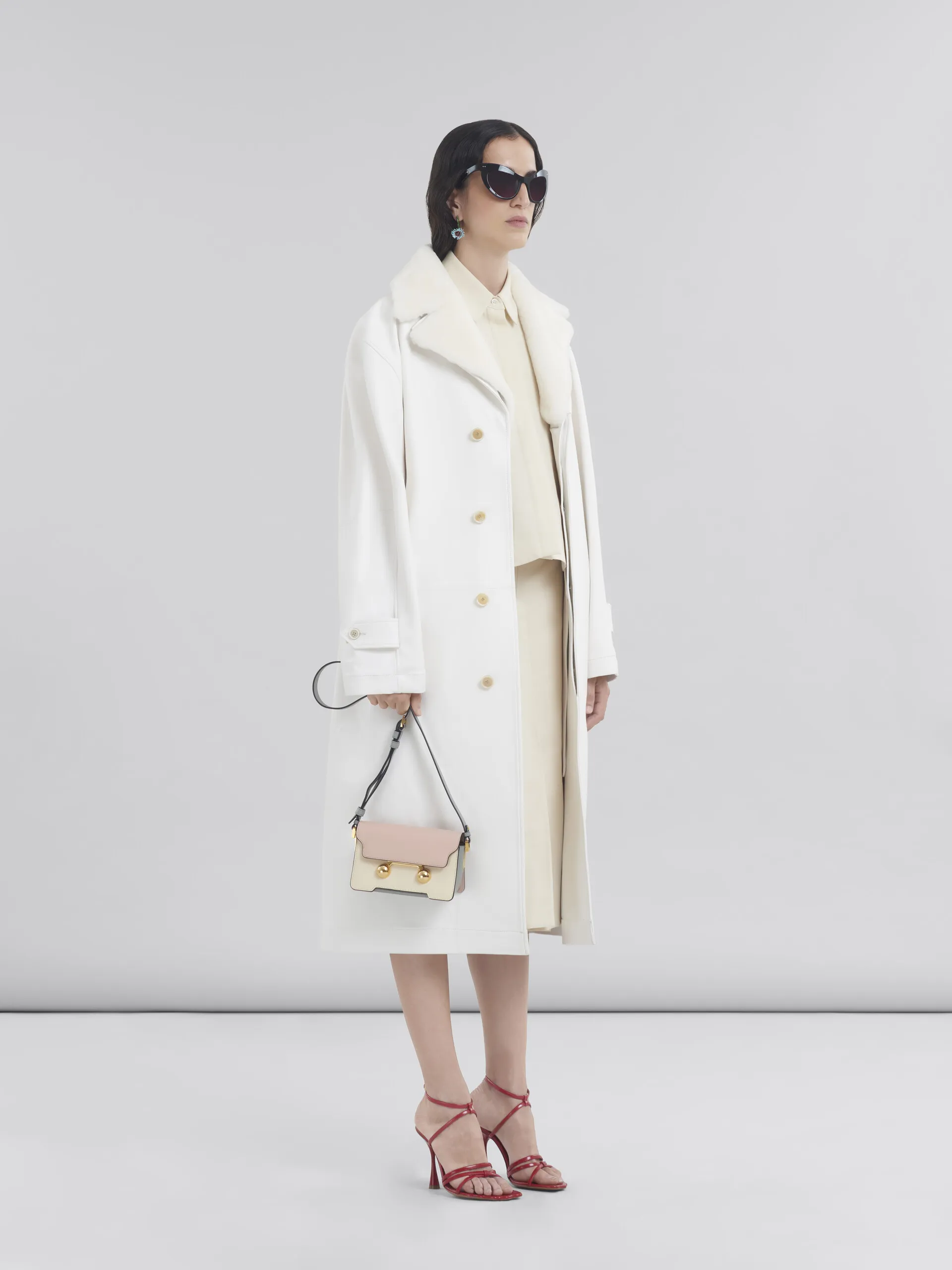 Cappotto in nappa bianca con collo in shearling