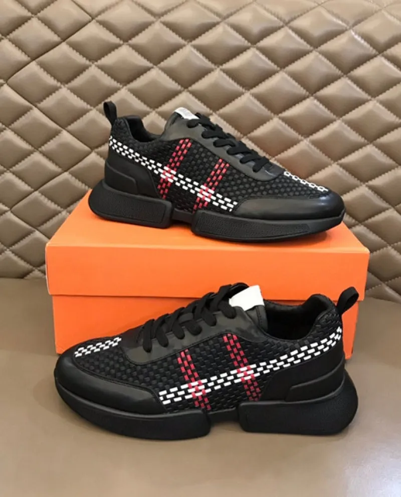 Designer di alta qualità Scarpe da ginnastica traspiranti estive in mesh traspirante Scarpe casual con lacci alla moda
