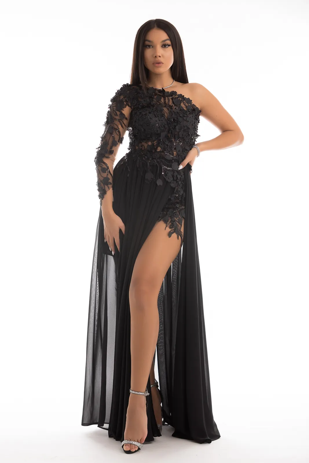 Elegante abito da cerimonia modello mono manica