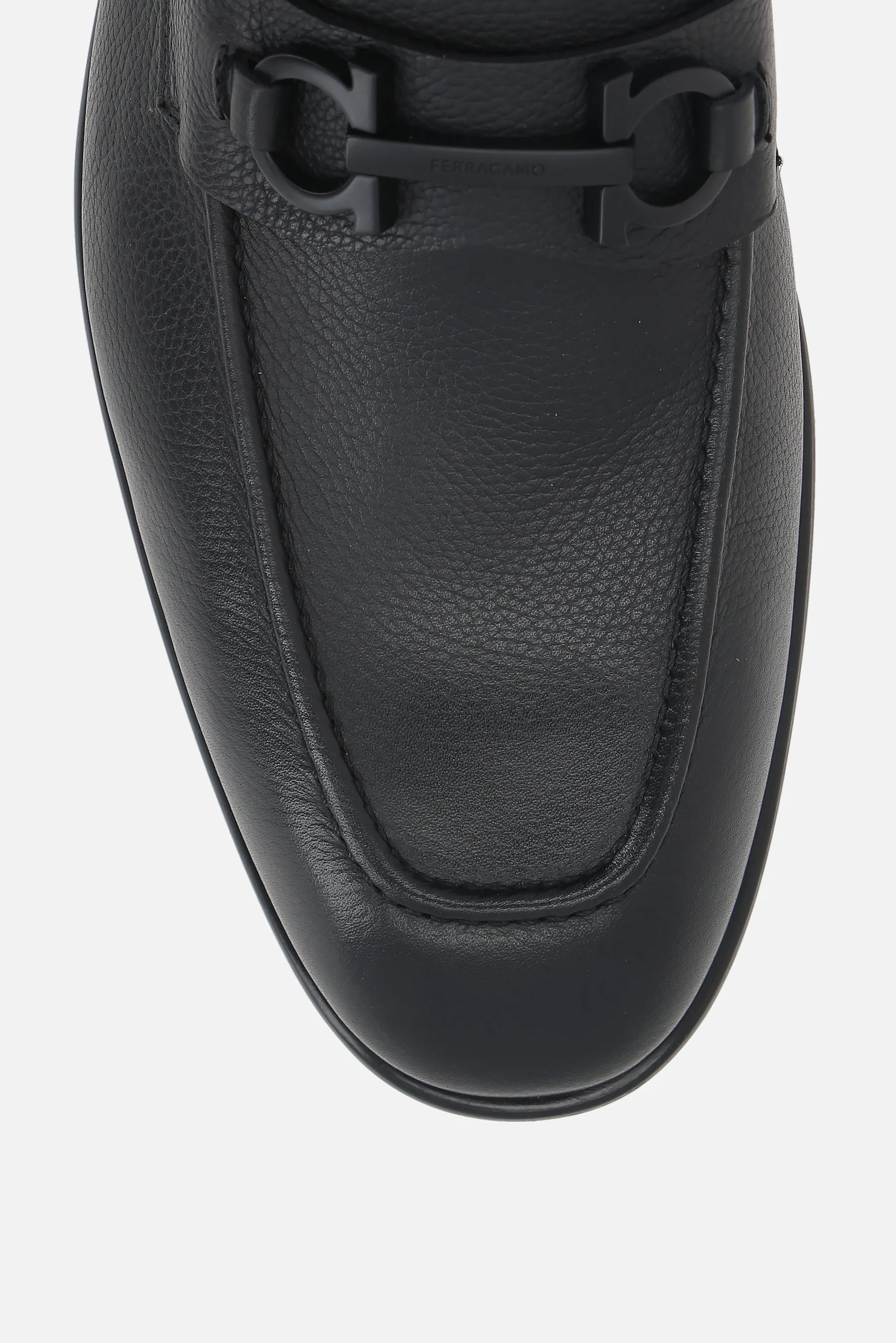 FERRAGAMO mocassino Foster in pelle martellata