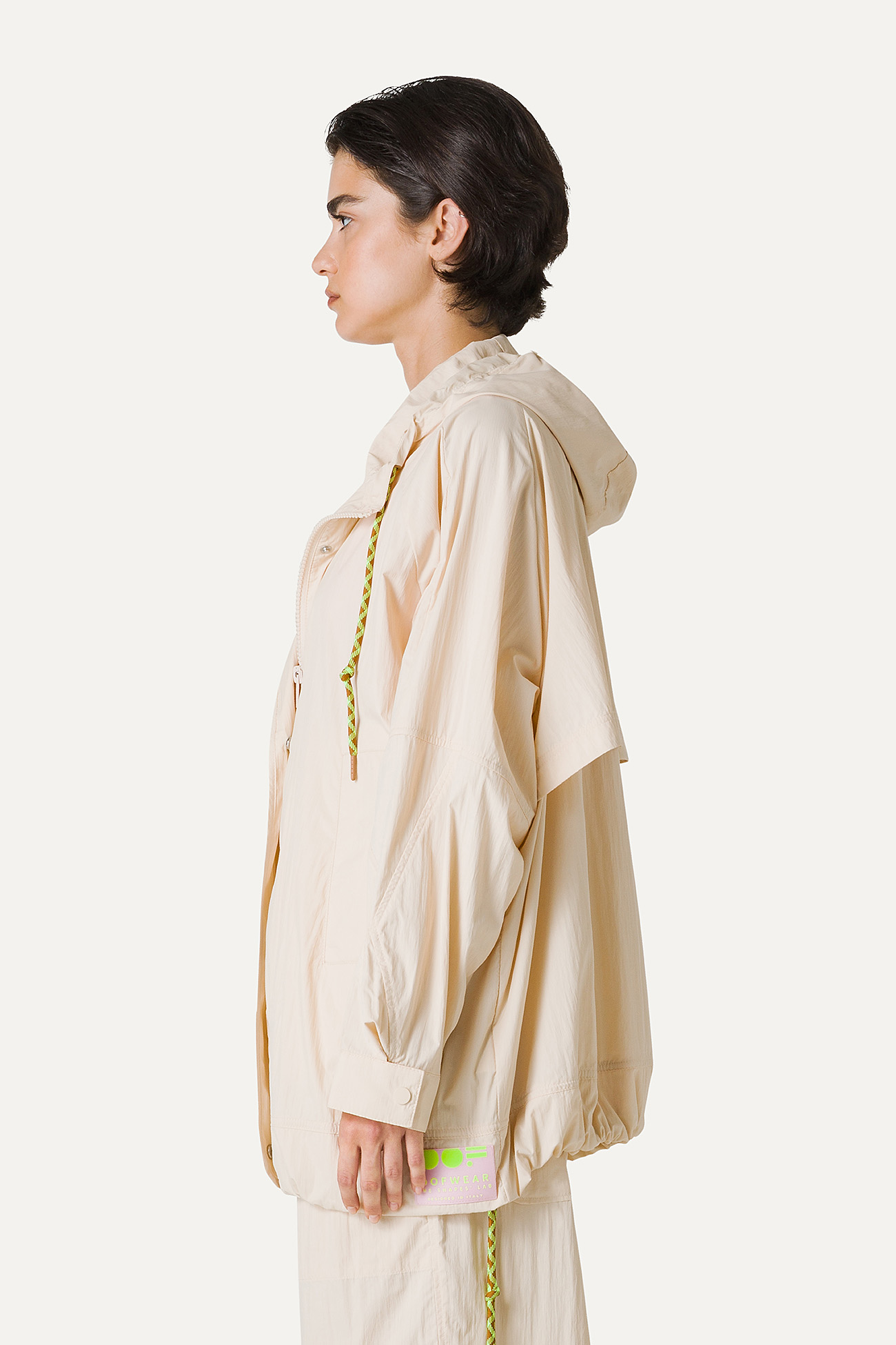 GIACCA CON CAPPUCCIO OVER IN NYLON 9206 - CREMA
