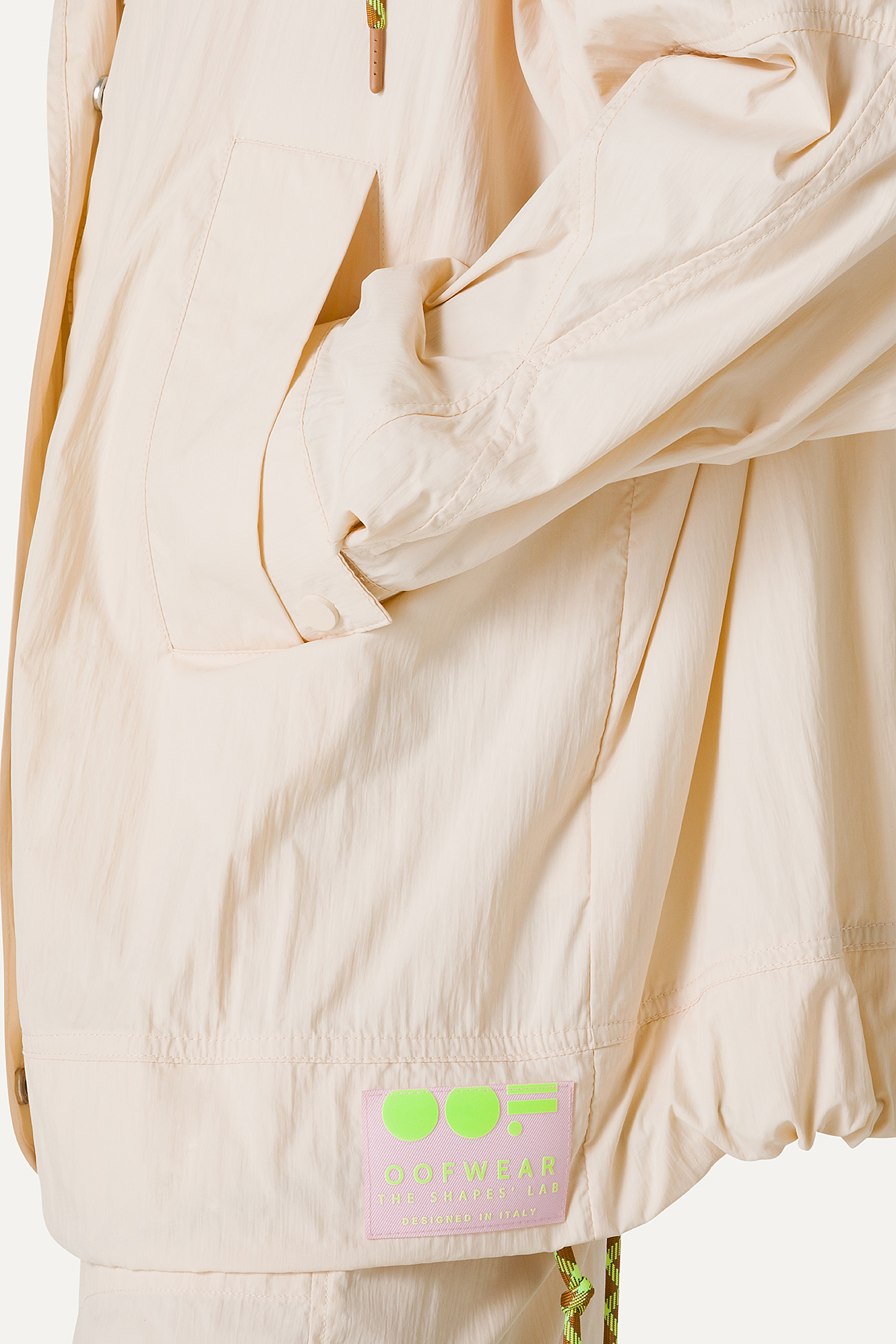 GIACCA CON CAPPUCCIO OVER IN NYLON 9206 - CREMA