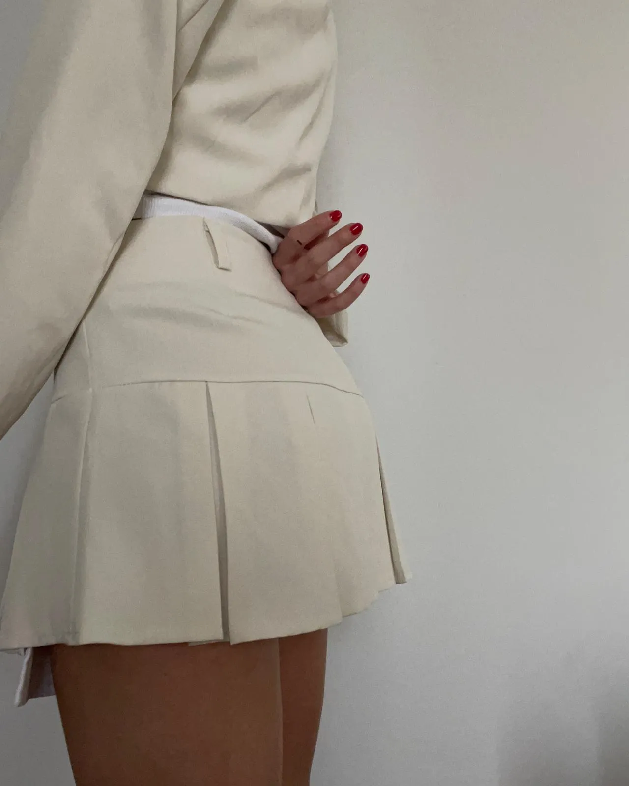 Gonna - BEIGE