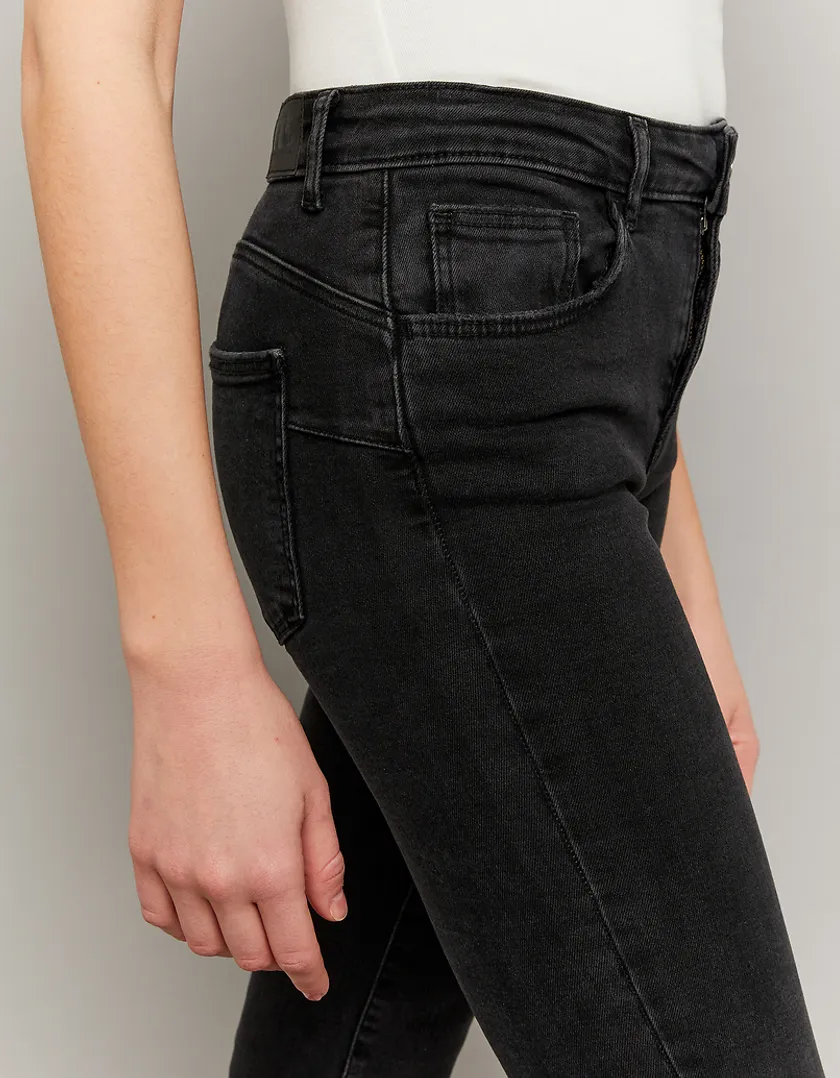 Jeans a Zampa Push Up a Vita Media  