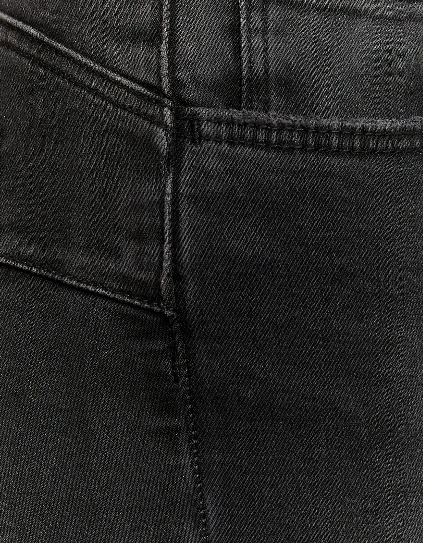 Jeans a Zampa Push Up a Vita Media  