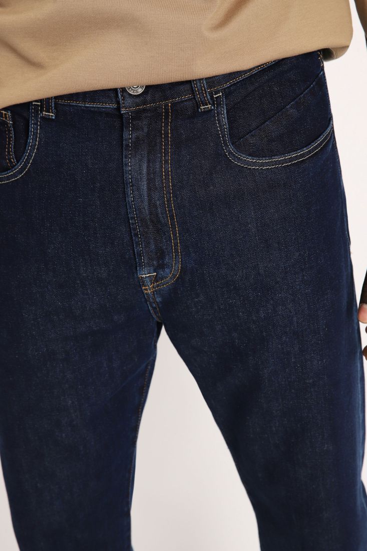 Jeans slim-fit con cinque tasche