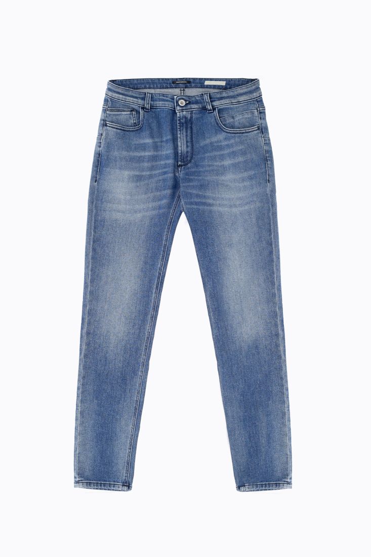 Jeans slim-fit effetto délavé con cinque tasche