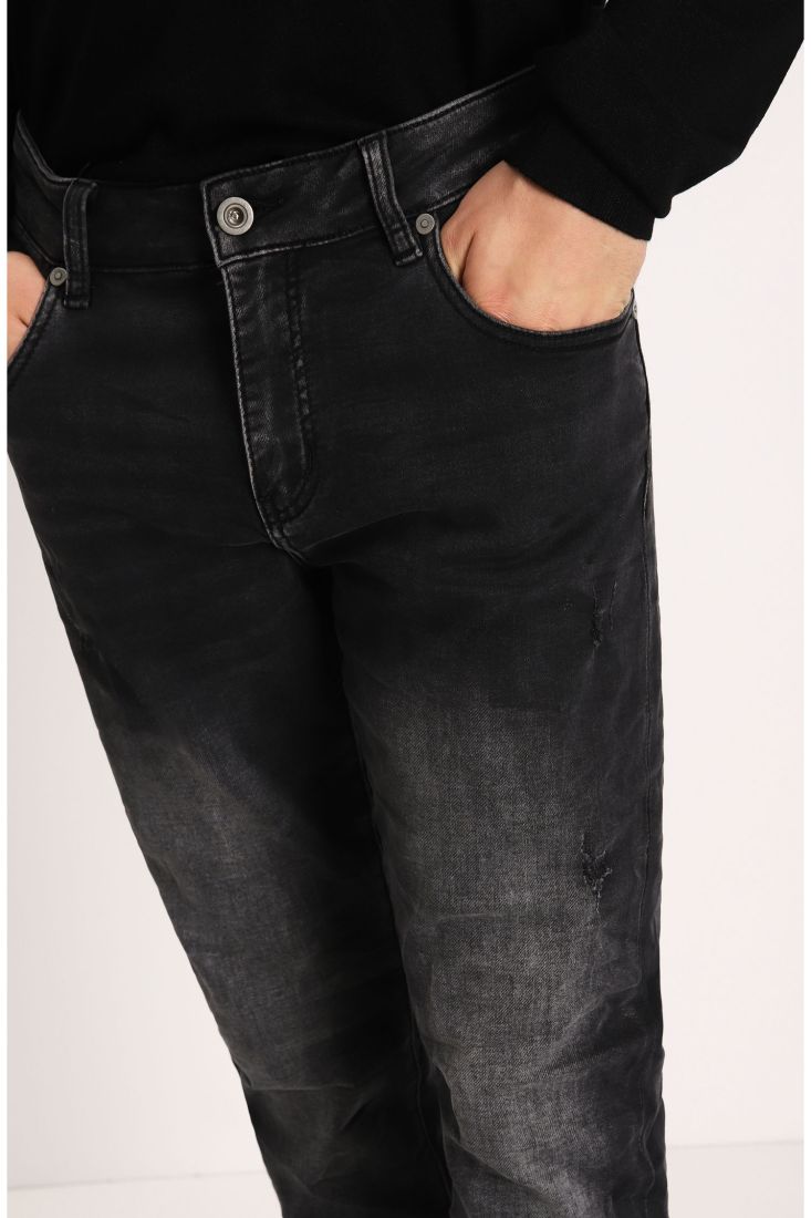 Jeans slim-fit effetto délavé