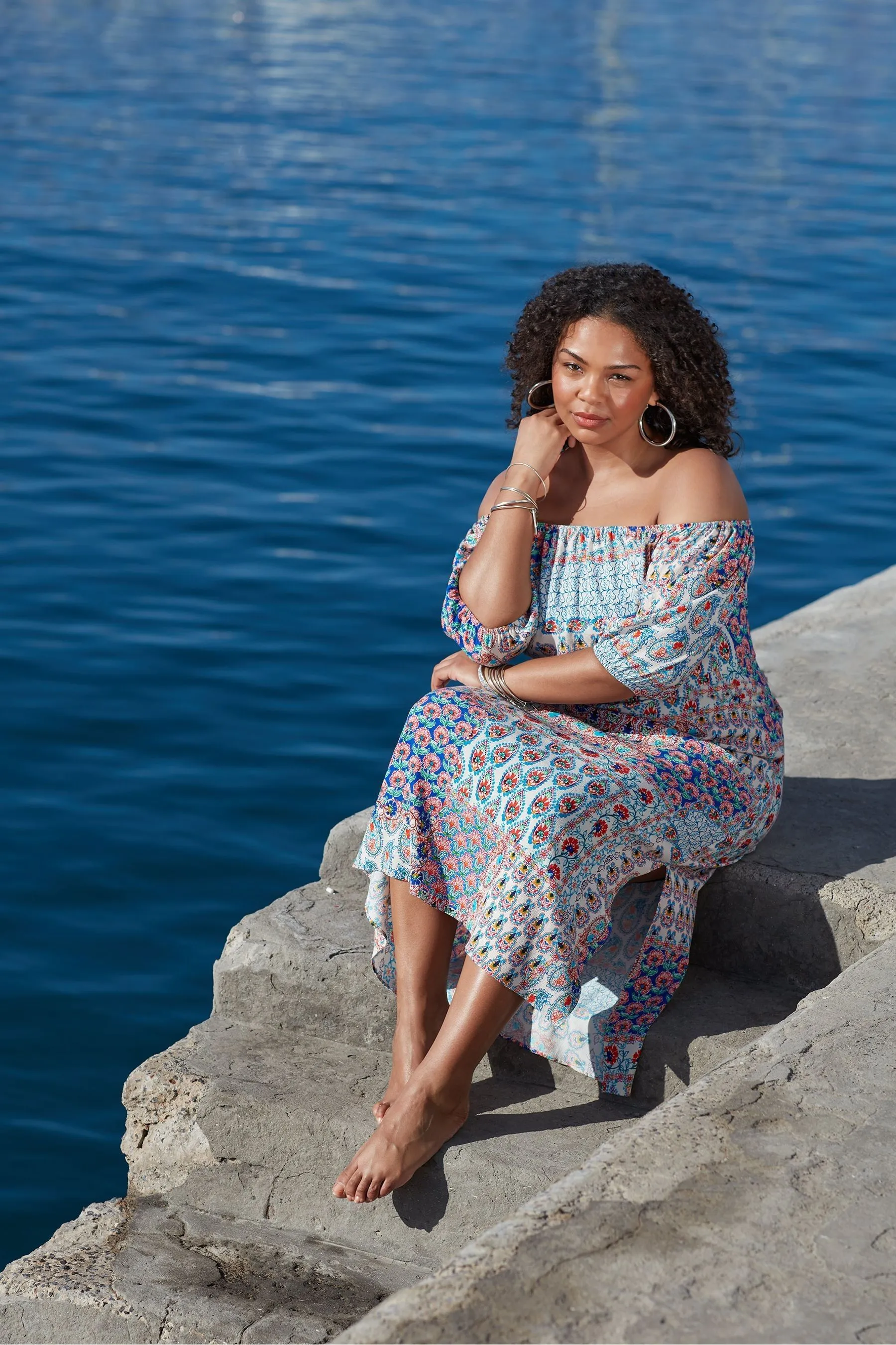 Live Unlimited Curve - Abito maxi con scollo alla Bardot Stampa mosaico