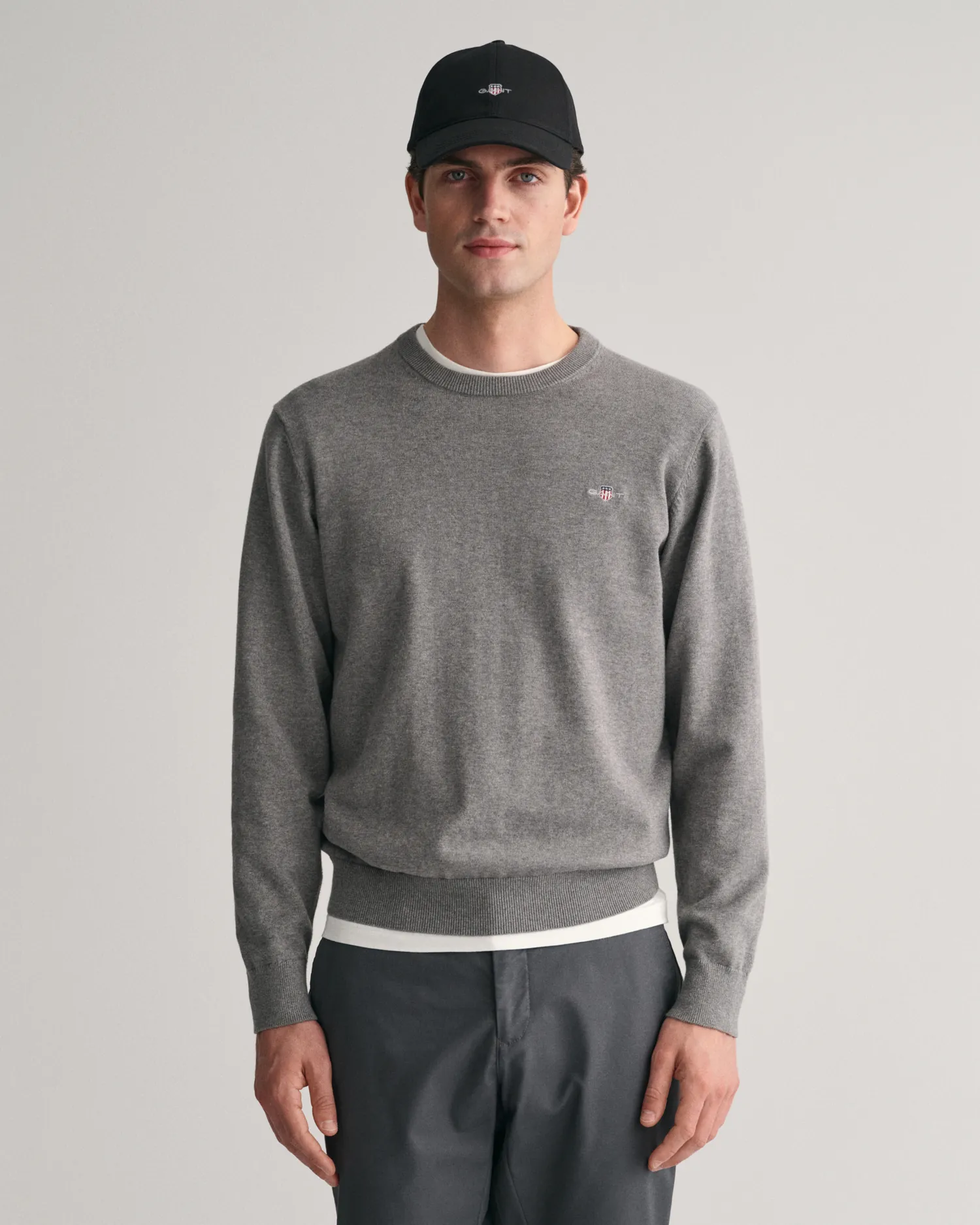 Maglia girocollo in cotone classico    