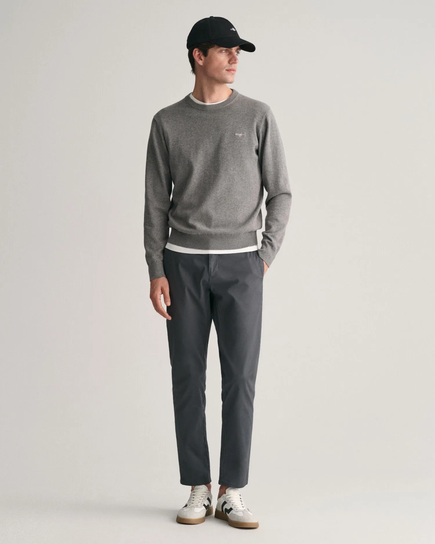Maglia girocollo in cotone classico    