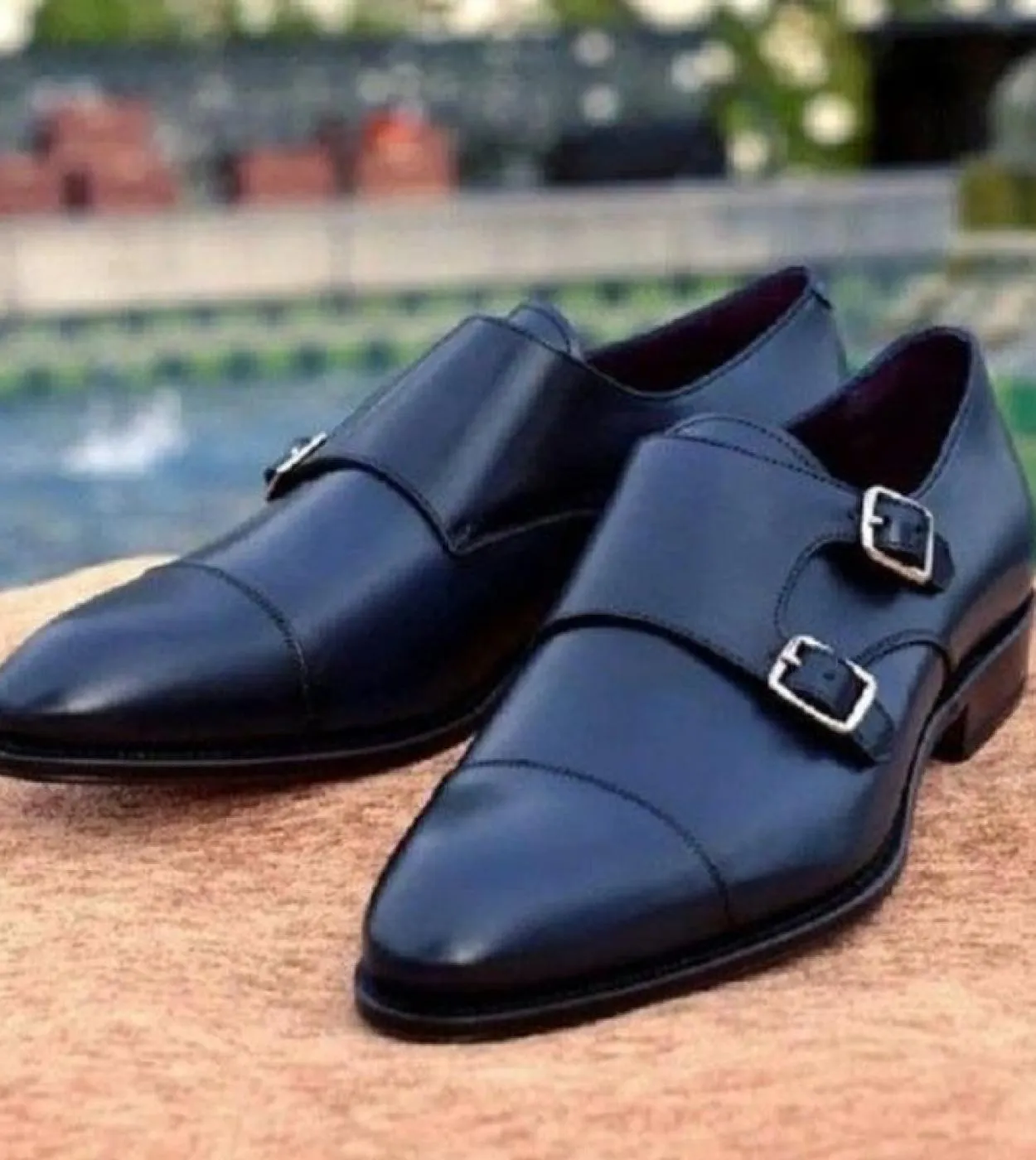 Monk Shoes Scarpe da uomo Pu Tinta unita Fashion Business Casual Classico a tre stadi in metallo con doppia fibbia Scarpe elegan