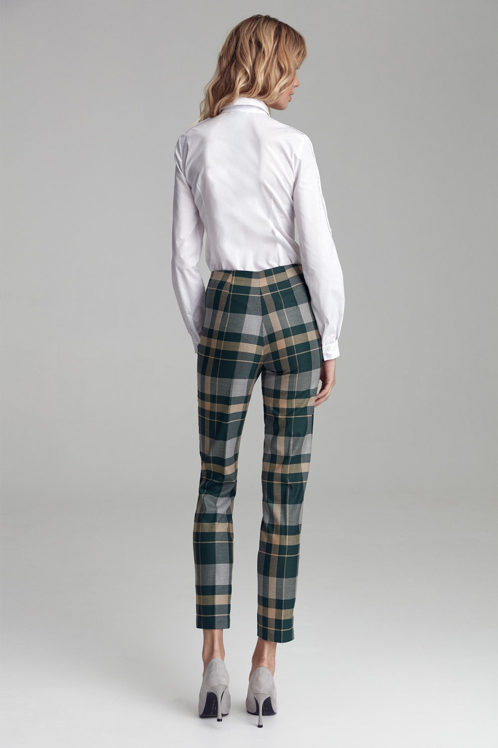 Pantaloni da donna model 149389 Nife