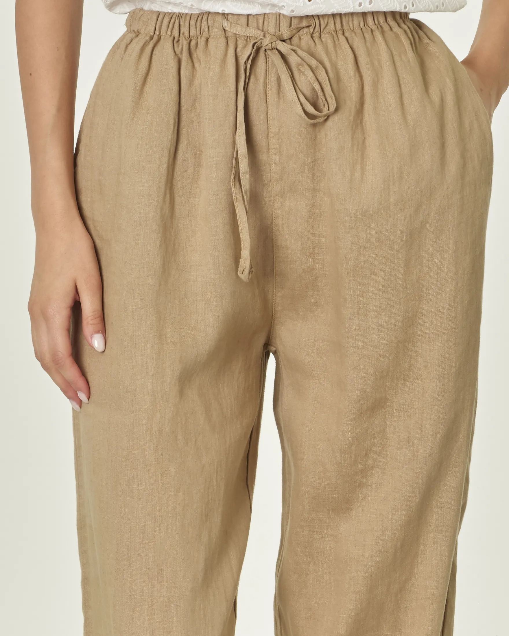 Pantaloni palazzo color tabacco in lino con fascia in vita con elastico inserito