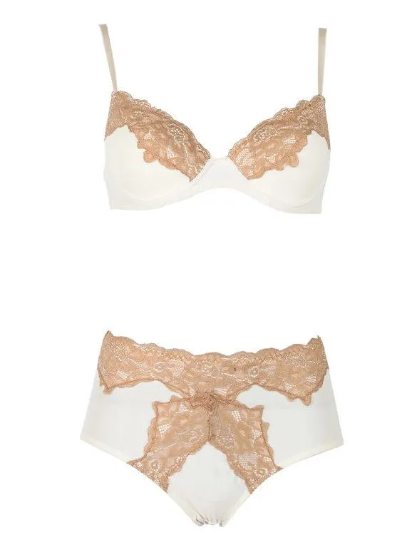 Pura Soutien-gorge rembourré complet de luxe P0613C + culotte