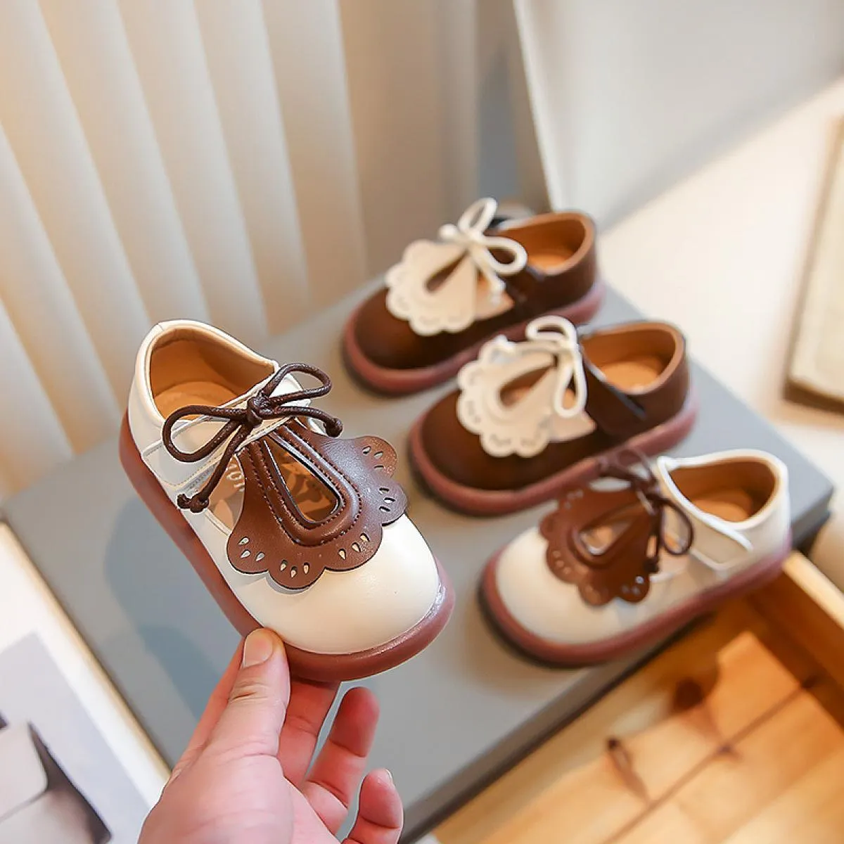 Scarpe da vacanza per ragazze Mary Janes di base Scarpe per bambini Appartamenti Scarpe casual antiscivolo per bambini Studenti