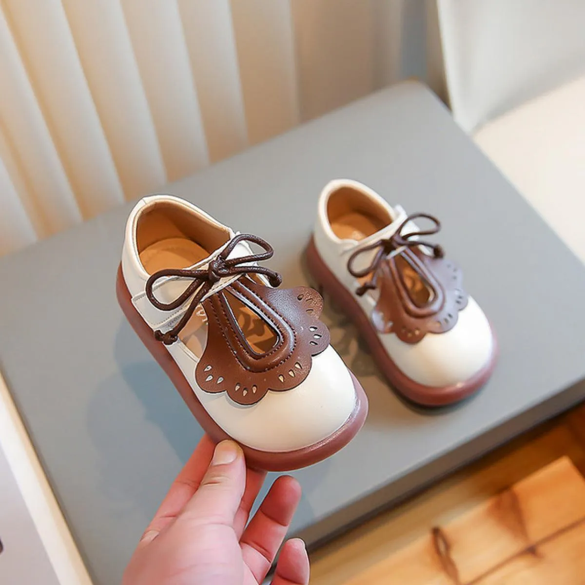 Scarpe da vacanza per ragazze Mary Janes di base Scarpe per bambini Appartamenti Scarpe casual antiscivolo per bambini Studenti