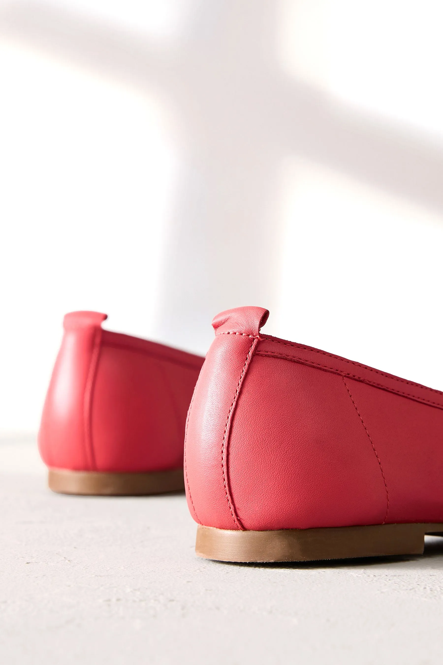 Signature - Ballerine in pelle con punta squadrata    