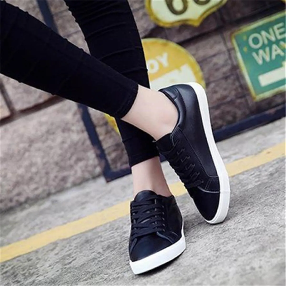 Sneaker alla moda Scarpe bianche da donna Moda Lady Scarpe bianche casual da donna Moda