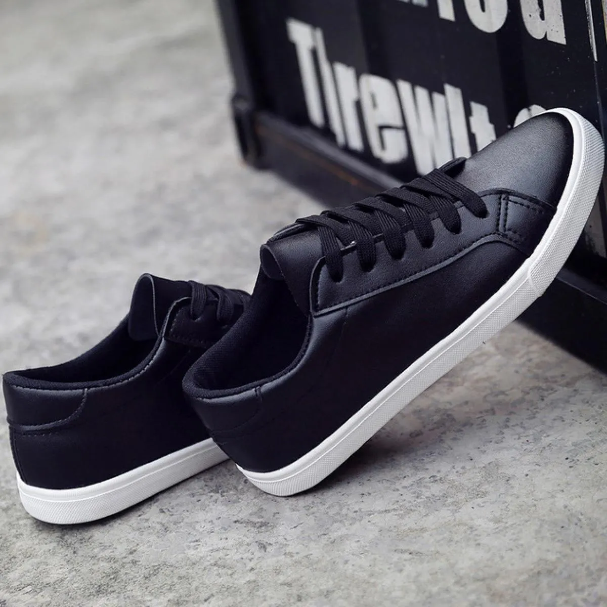 Sneaker alla moda Scarpe bianche da donna Moda Lady Scarpe bianche casual da donna Moda