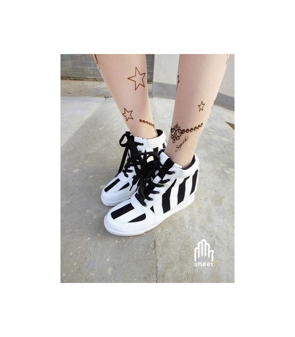 Sneakers june
