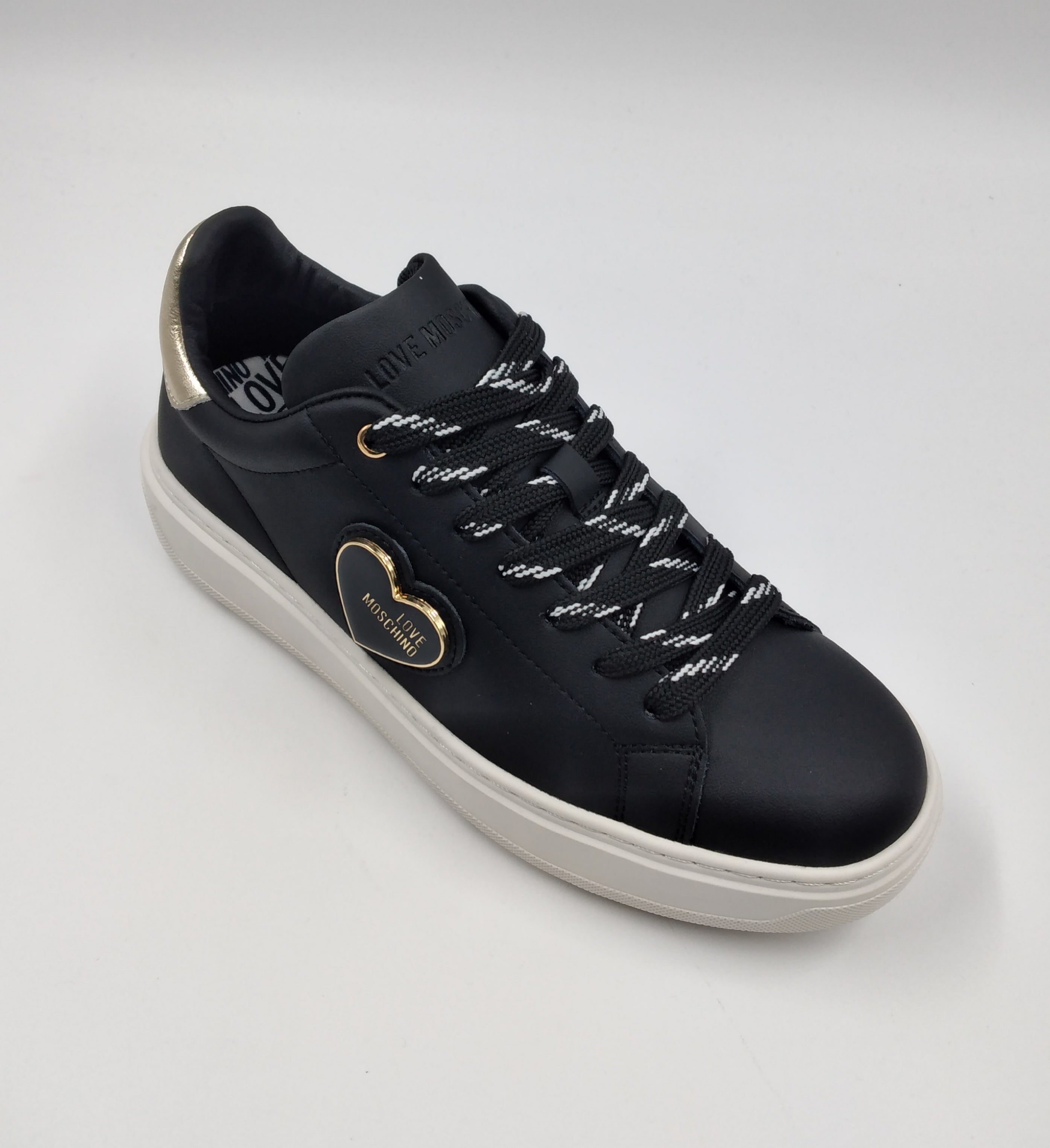 SNEAKERS PELLE NERA