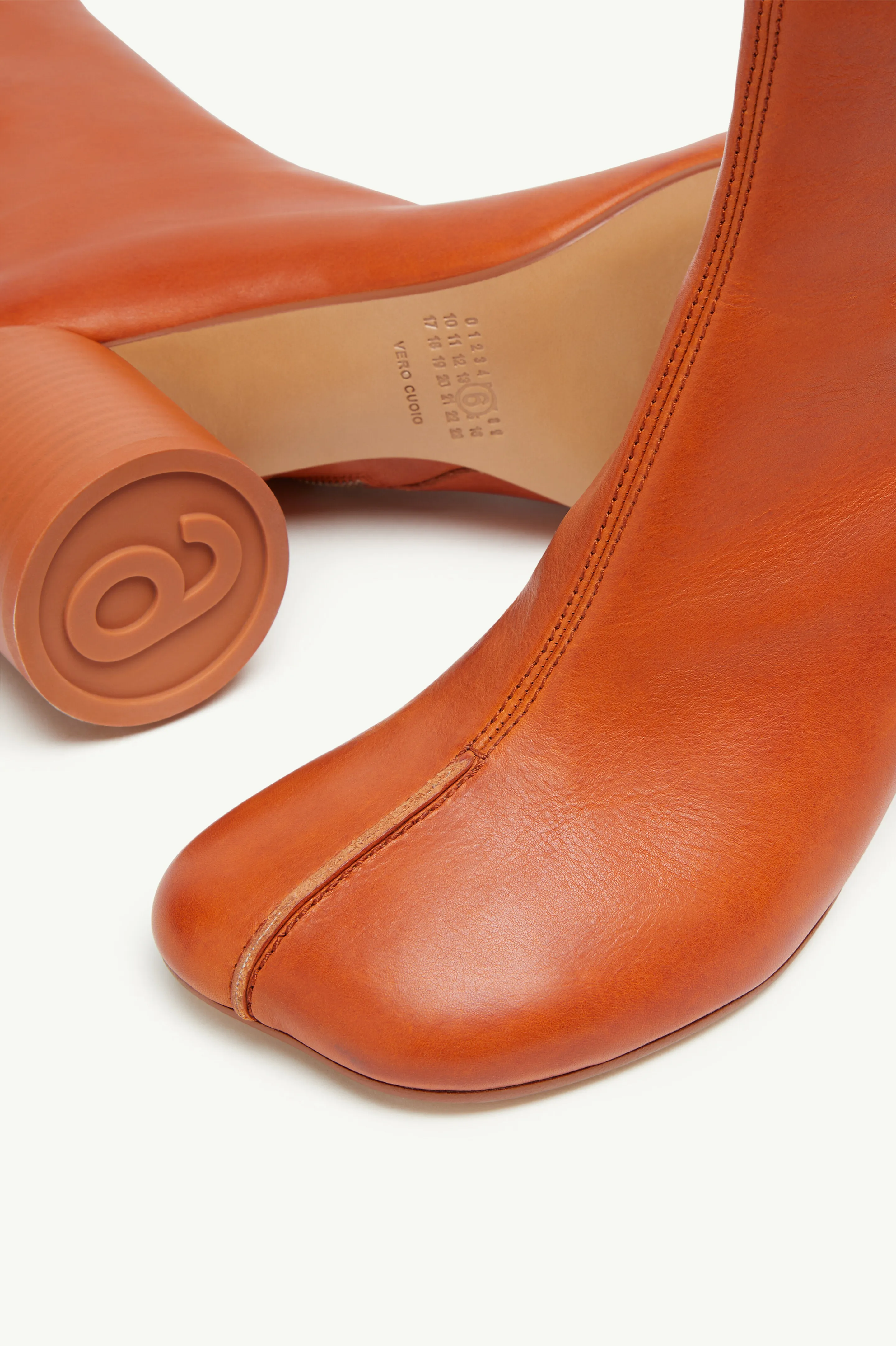 Stivaletti in pelle stitch-out