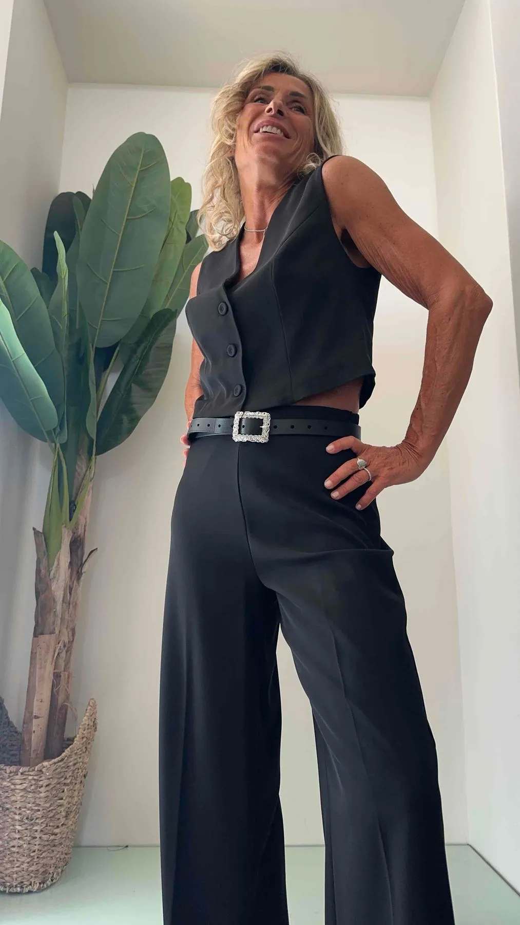 SUSYMIX - G5483F31 - GILET CREPE SCATOLA, BOTTONI ROCOPERTI