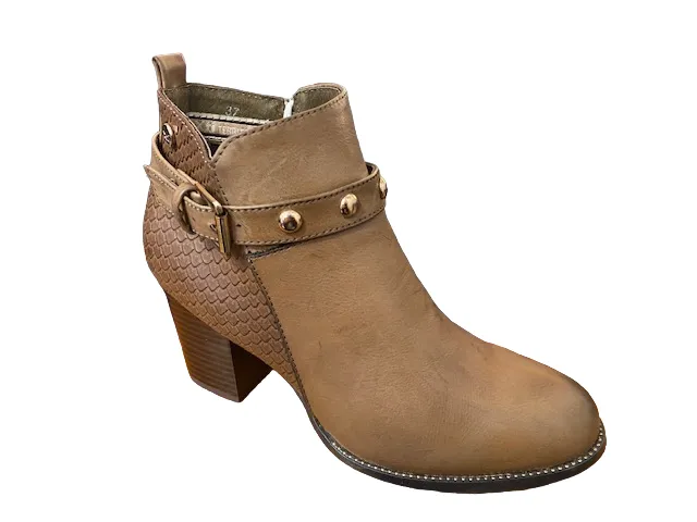 Xti heeled shoe Botin Taupe 48399 